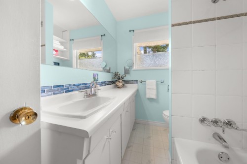 2011 Bridgman Avenue, North Vancouver, BC 