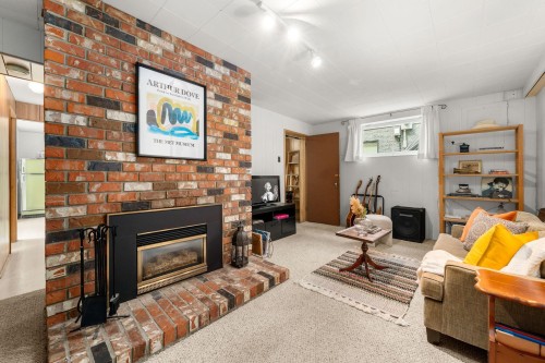 2011 Bridgman Avenue, North Vancouver, BC 
