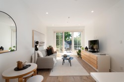 203-2528 Collingwood Street  Vancouver, BC V6R 0C1