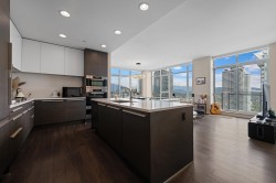 4502-2008 Rosser Avenue  Burnaby, BC V5C 0H8