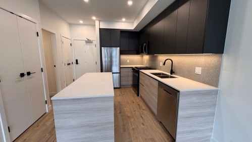 3xx-9688 University Crescent , Burnaby, BC V5A 0H5 2