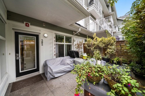 302-618 Langside Avenue, Coquitlam, BC 