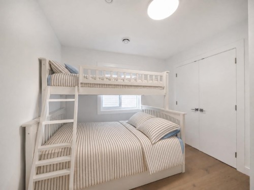 1907 40Th Avenue E, Vancouver, BC 