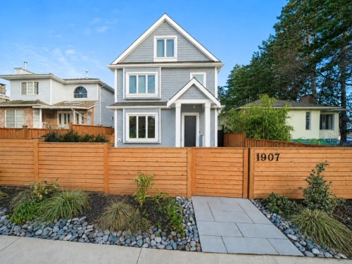 1907 40Th Avenue E, Vancouver, BC 