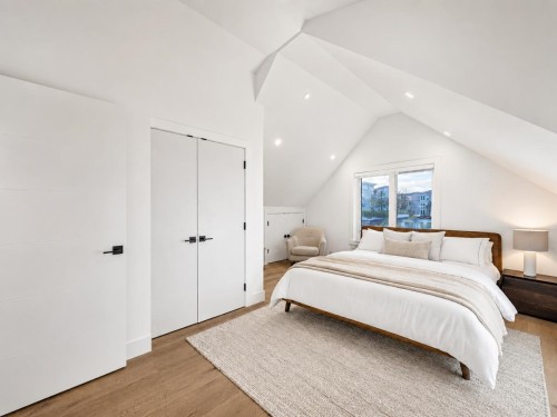 1907 40Th Avenue E, Vancouver, BC 