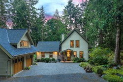 1755 Emily Lane Bowen Island, BC V0N 1G2