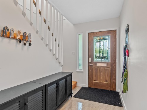 20360 Thorne Avenue, Maple Ridge, BC 