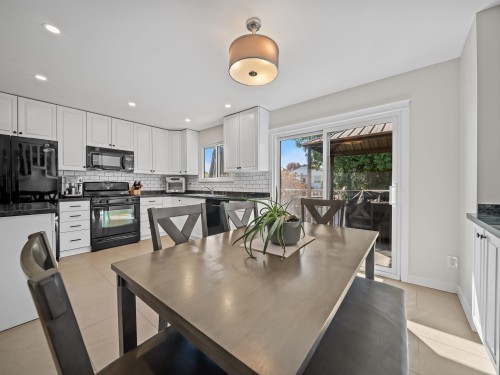 20360 Thorne Avenue, Maple Ridge, BC 