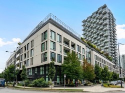 555-8575 Rivergrass Drive Vancouver, BC V5S 0J7