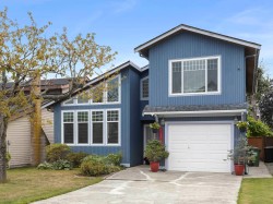 5120 Hollyfield Avenue  Richmond, BC V7E 4T8