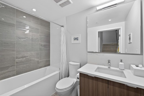 3-8693 Oolichan Way, Vancouver, BC 