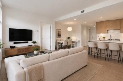 203-747 3rd Street E North Vancouver, BC V7L 1G8