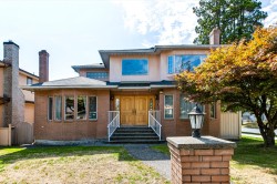 596 62nd Avenue W Vancouver, BC V6P 2C9