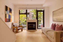 3691 Commercial Street  Vancouver, BC V5N 4G1