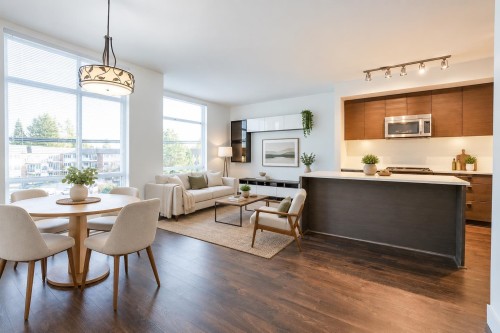 7-909 Clarke Road  Port Moody, BC V3H 1L6