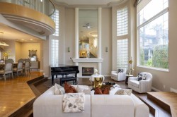 1527 Giles Place Burnaby, BC V5A 3K7