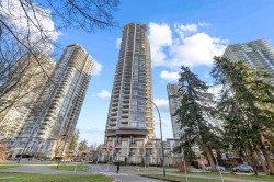 3705-4900 Lennox Lane Burnaby, BC V5H 0G9