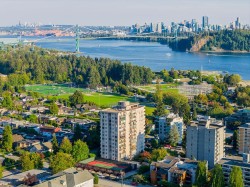 1102-555 13th Street  West Vancouver, BC V7T 2N8