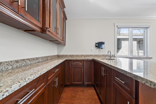 6167 Commercial Street, Vancouver, BC 
