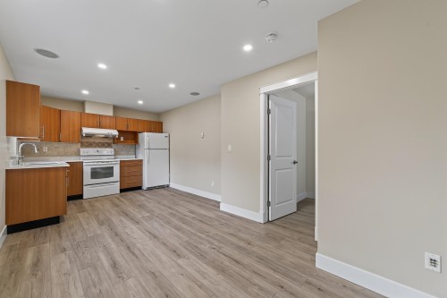 6167 Commercial Street, Vancouver, BC 