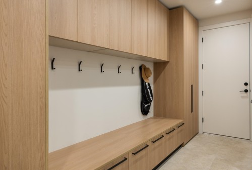 450 Macbeth Crescent, West Vancouver, BC 