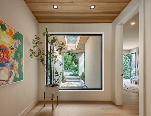 450 Macbeth Crescent, West Vancouver, BC 