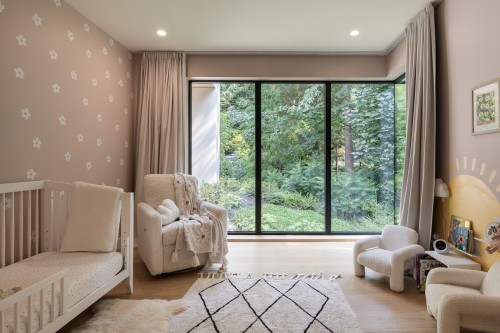 450 Macbeth Crescent, West Vancouver, BC 