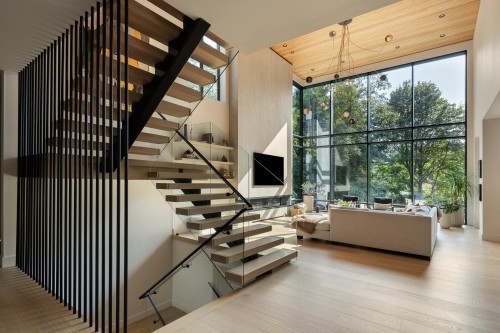 450 Macbeth Crescent, West Vancouver, BC 