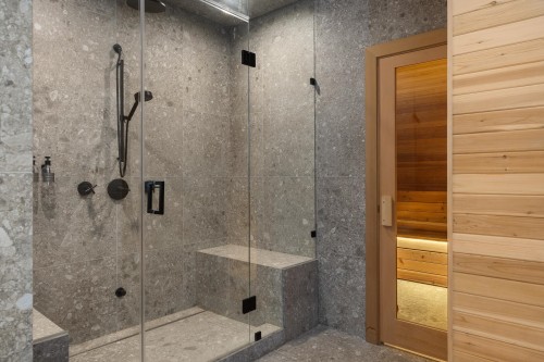 450 Macbeth Crescent, West Vancouver, BC 