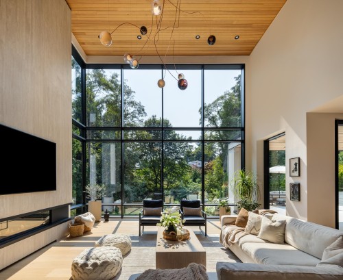 450 Macbeth Crescent, West Vancouver, BC 