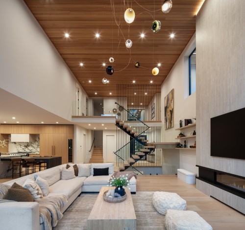 450 Macbeth Crescent, West Vancouver, BC 