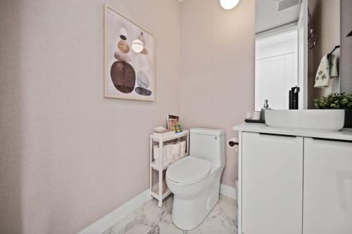 1438 17Th Avenue E, Vancouver, BC 