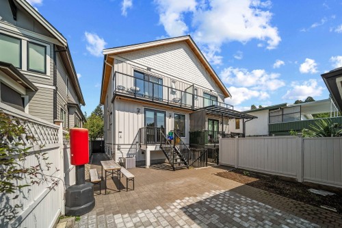 1438 17Th Avenue E, Vancouver, BC 