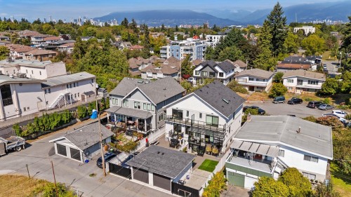 1438 17Th Avenue E, Vancouver, BC 