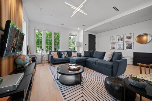 1438 17Th Avenue E, Vancouver, BC 
