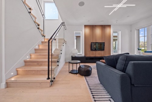 1438 17Th Avenue E, Vancouver, BC 