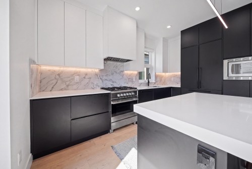 1438 17Th Avenue E, Vancouver, BC 