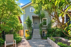 2764 Dundas Street  Vancouver, BC V5K 1R2
