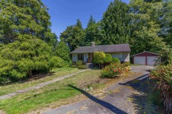446 Northcliffe Crescent Burnaby, BC V5A 1A1