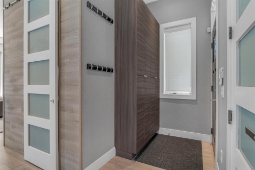 730 11Th Avenue E, Vancouver, BC 