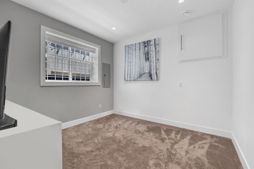 730 11Th Avenue E, Vancouver, BC 