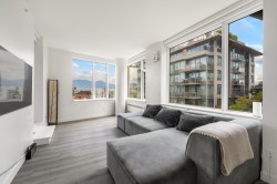 406-209 7th Avenue E Vancouver, BC V5T 0H3