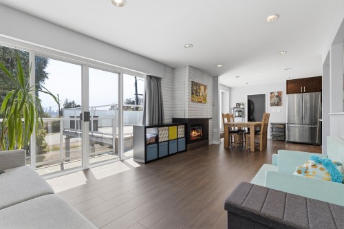 2190 Hillside Avenue, Coquitlam, BC 
