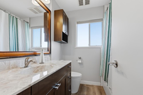2190 Hillside Avenue, Coquitlam, BC 