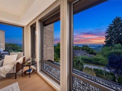 815 King Georges Way, West Vancouver, BC 