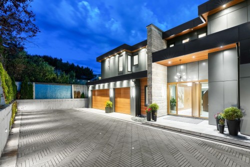 815 King Georges Way, West Vancouver, BC 