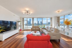2701-4400 Buchanan Street Burnaby, BC V5C 0E3
