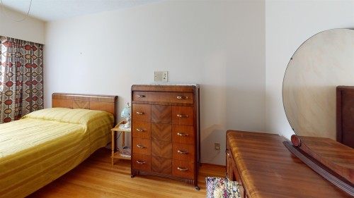 2540 25Th Avenue E, Vancouver, BC 