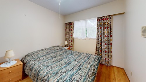 2540 25Th Avenue E, Vancouver, BC 