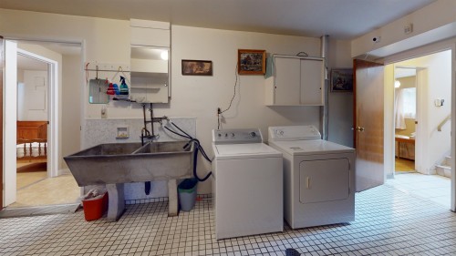 2540 25Th Avenue E, Vancouver, BC 
